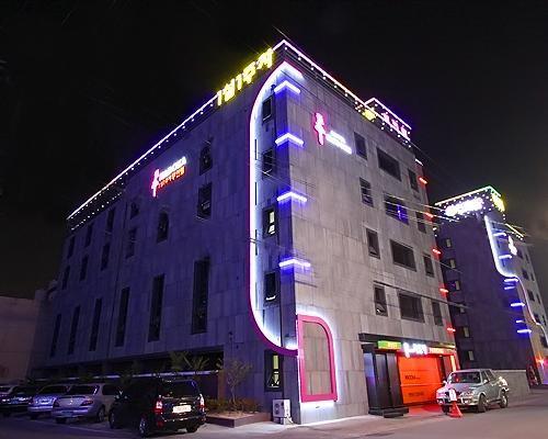 Madoka Motel Gyeongju Zewnętrze zdjęcie