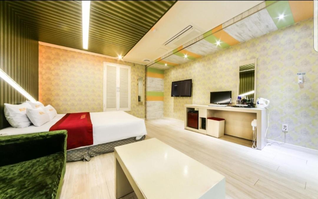 Madoka Motel Gyeongju Zewnętrze zdjęcie